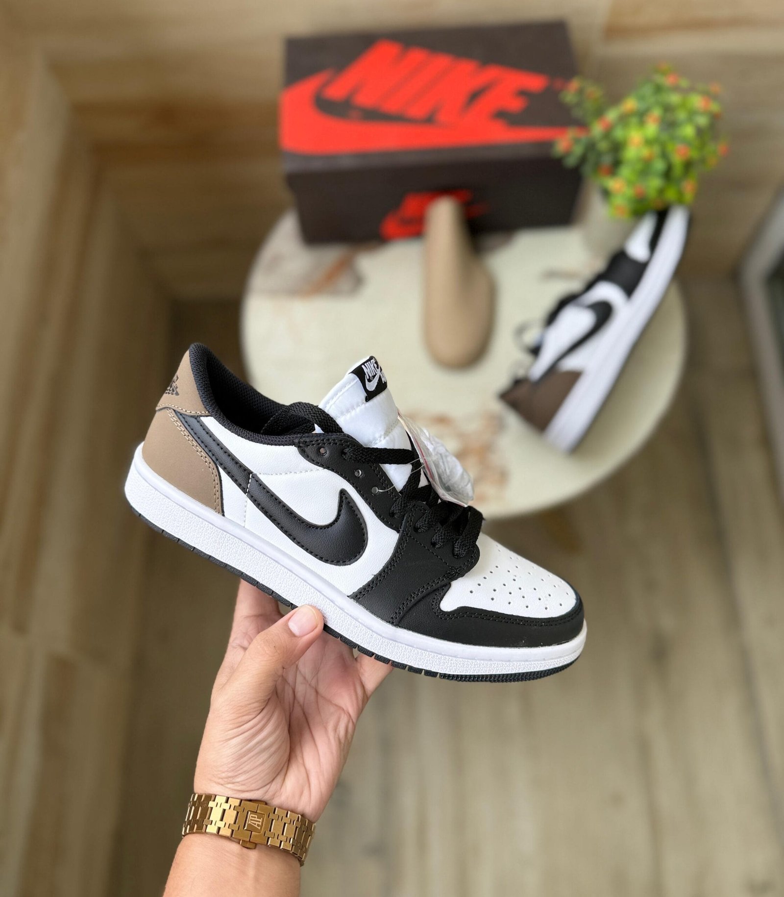 Retro 1 Mocha Low Sneakers On Sale