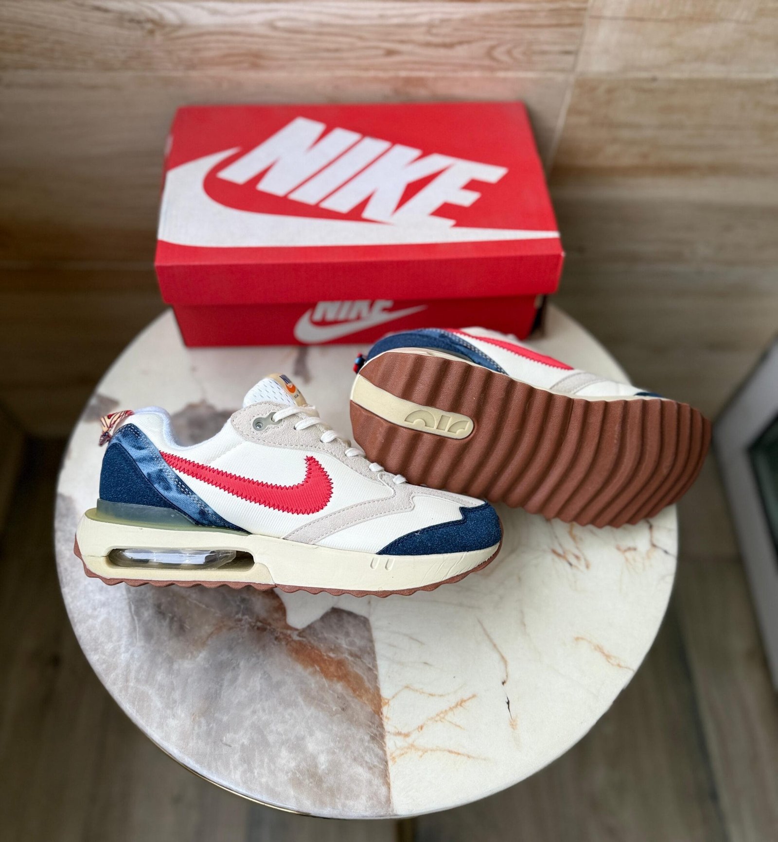 Airmax 1 Se Dawn White Red Sneakers On Sale