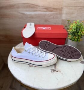 Chuck Taylor 70 Low White Sneakers