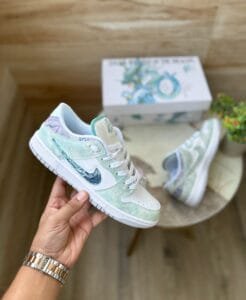 Dunk Chinese New Year 2024 Sneakers On Sale (2)