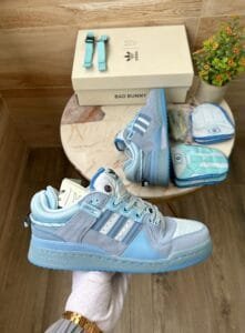 Forum Bad Bunny Sky Blue Sneakers Unisex (4)