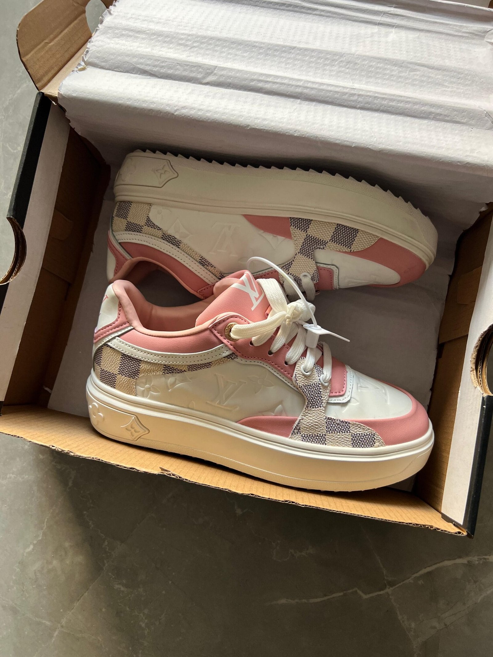 Imported Sneaker Premium For Girls 4 Colors Imported Sneaker Premium For Girls 4 Colors