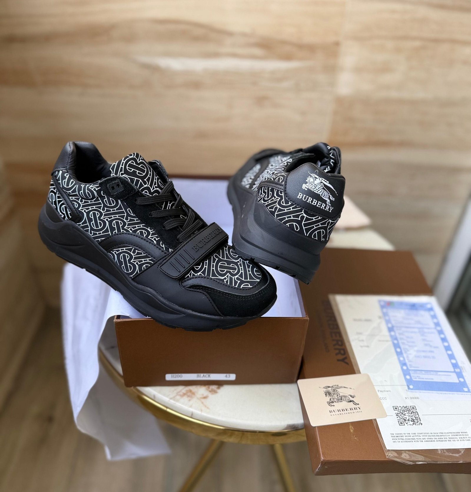 Luxury Brand Imported Sneakers For Boys (1) Luxury Brand Imported Sneakers For Boys