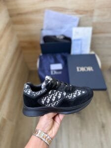 Luxury Brand Trainers For Boys On Sale (1)