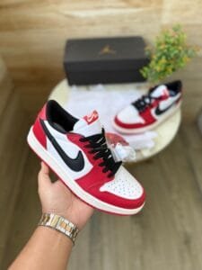 Retro One Low Chicago Sneakers On Sale (2)