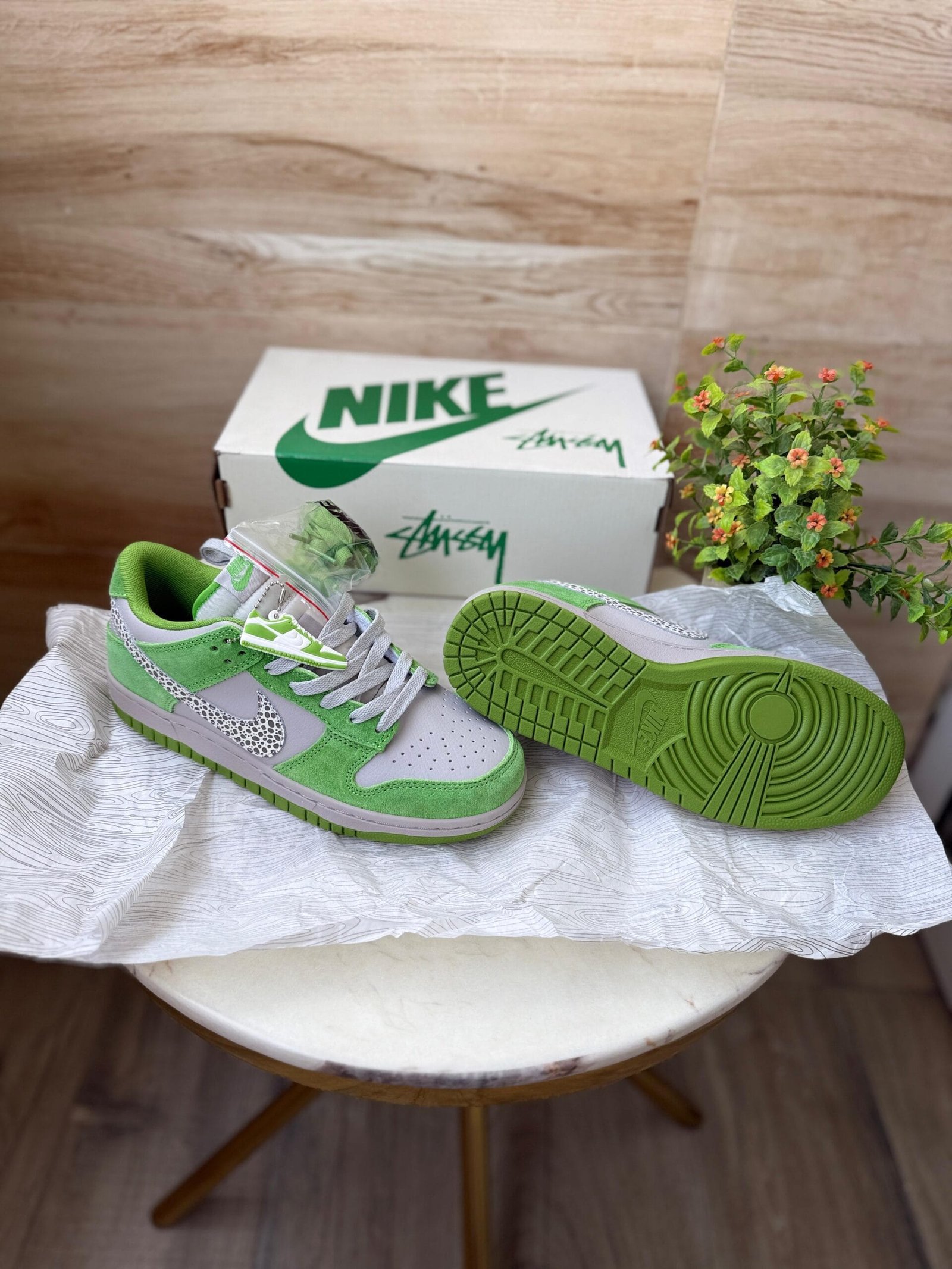 Sb Dunk Chlorophyll 2025 Sneakers (4) Sb Dunk Chlorophyll 2025 Sneakers