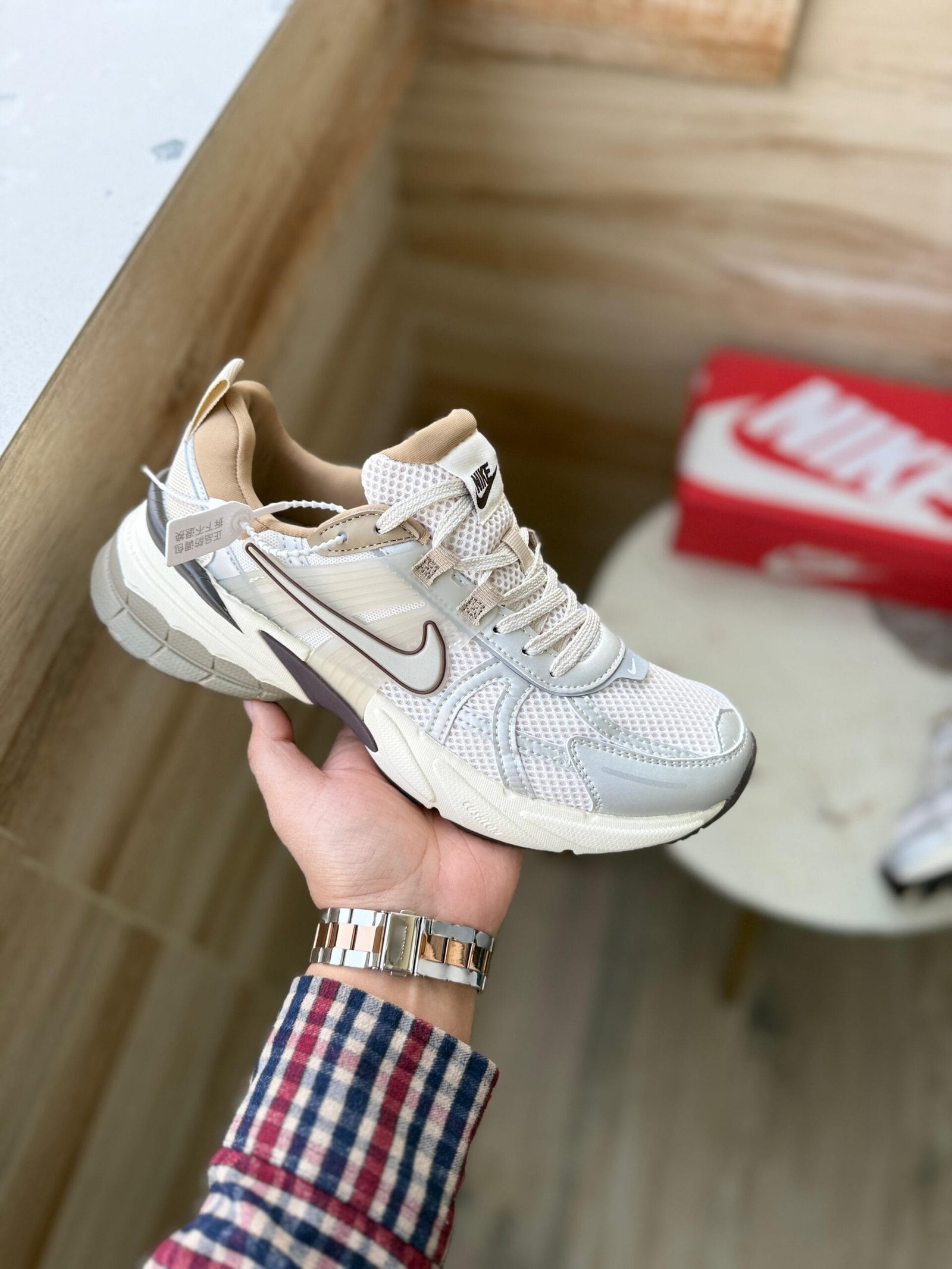 V2k Run Beige Brown Sneakers For Boys