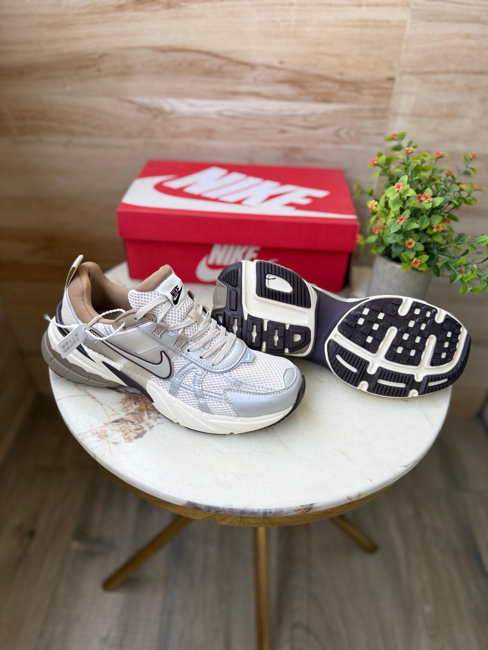 V2k Run Beige Brown Sneakers For Boys