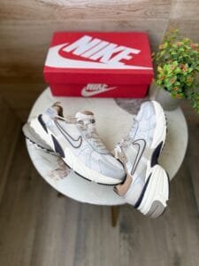 V2k Run Beige Brown Sneakers For Boys