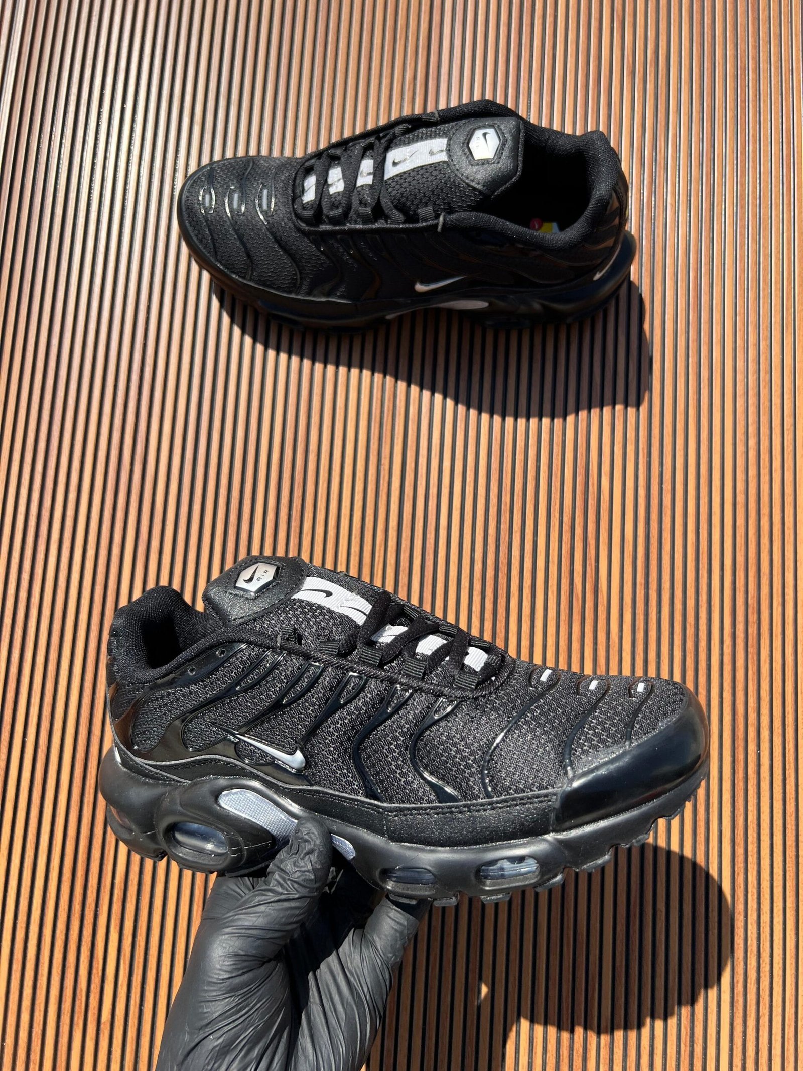 Airmax Tn Sneakers For Boys 2 Colors (4) Airmax Tn Sneakers For Boys 2 Colors