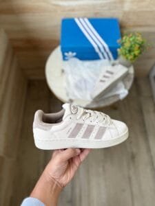 Campus Chalk White Sneakers For Girls