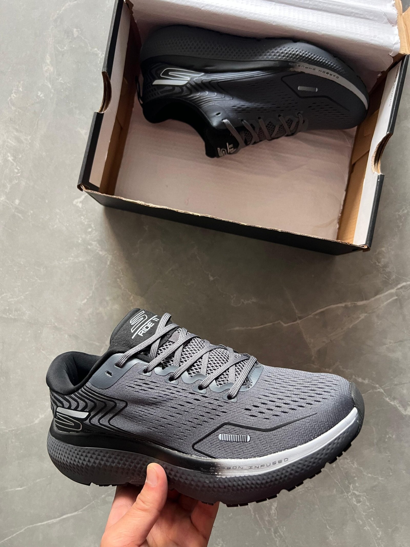 Carbon Infused Ride 11 Sneaker For Boys 4 Colors