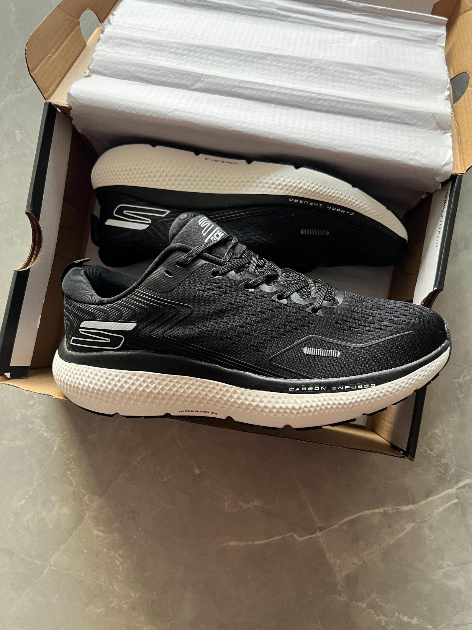 Carbon Infused Ride 11 Sneaker For Boys 4 Colors