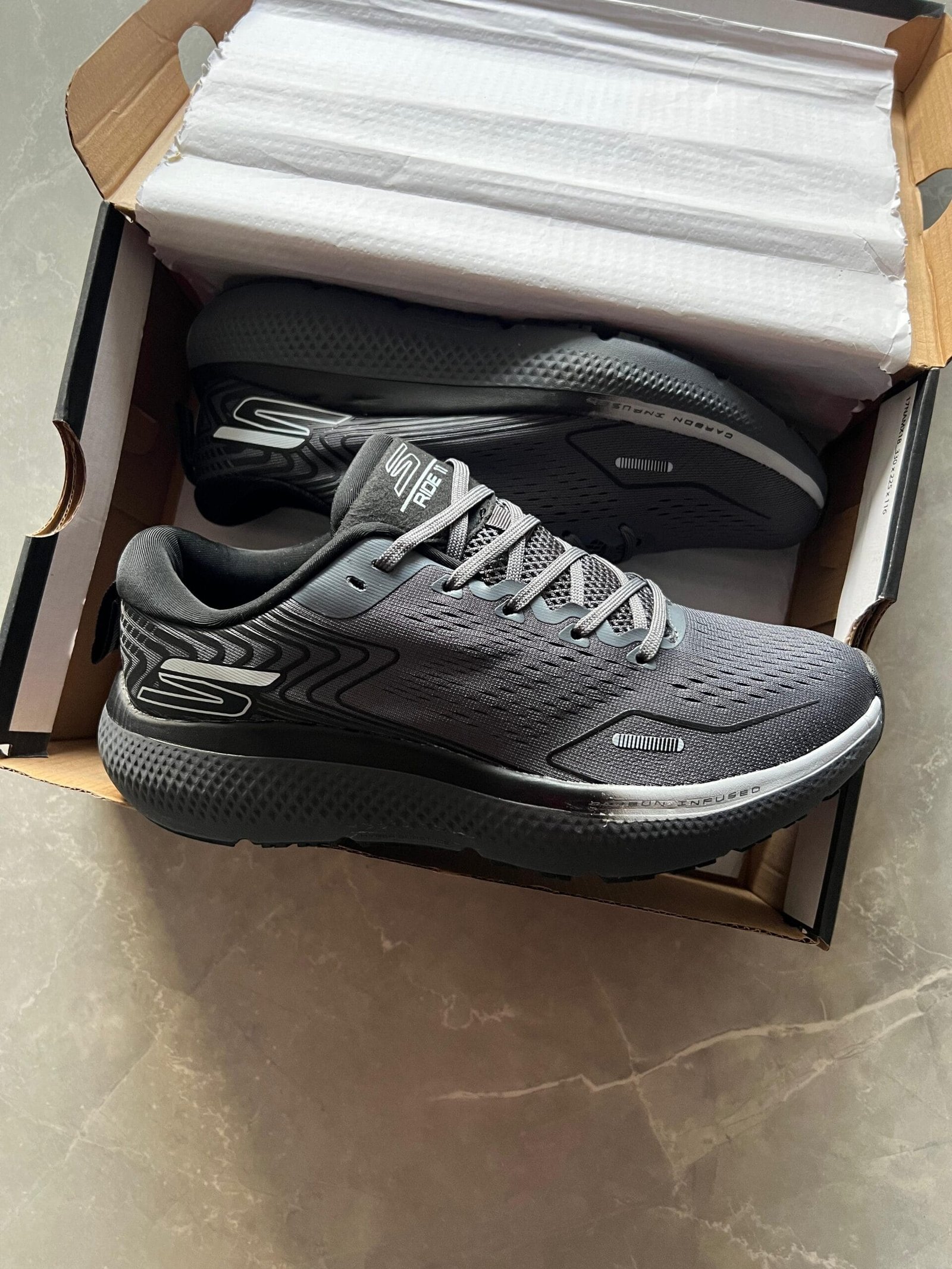 Carbon Infused Ride 11 Sneaker For Boys 4 Colors