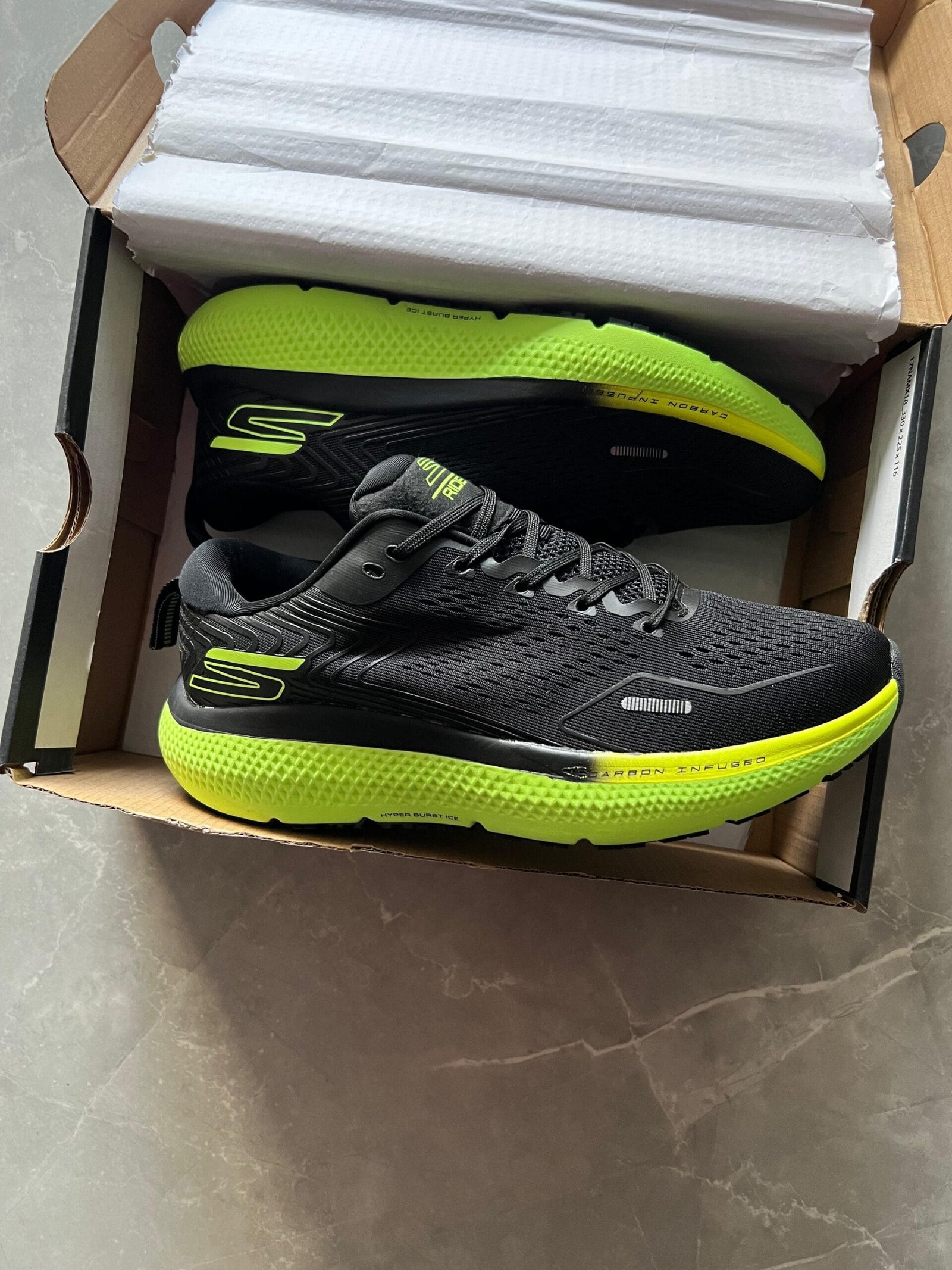 Carbon Infused Ride 11 Sneaker For Boys 4 Colors