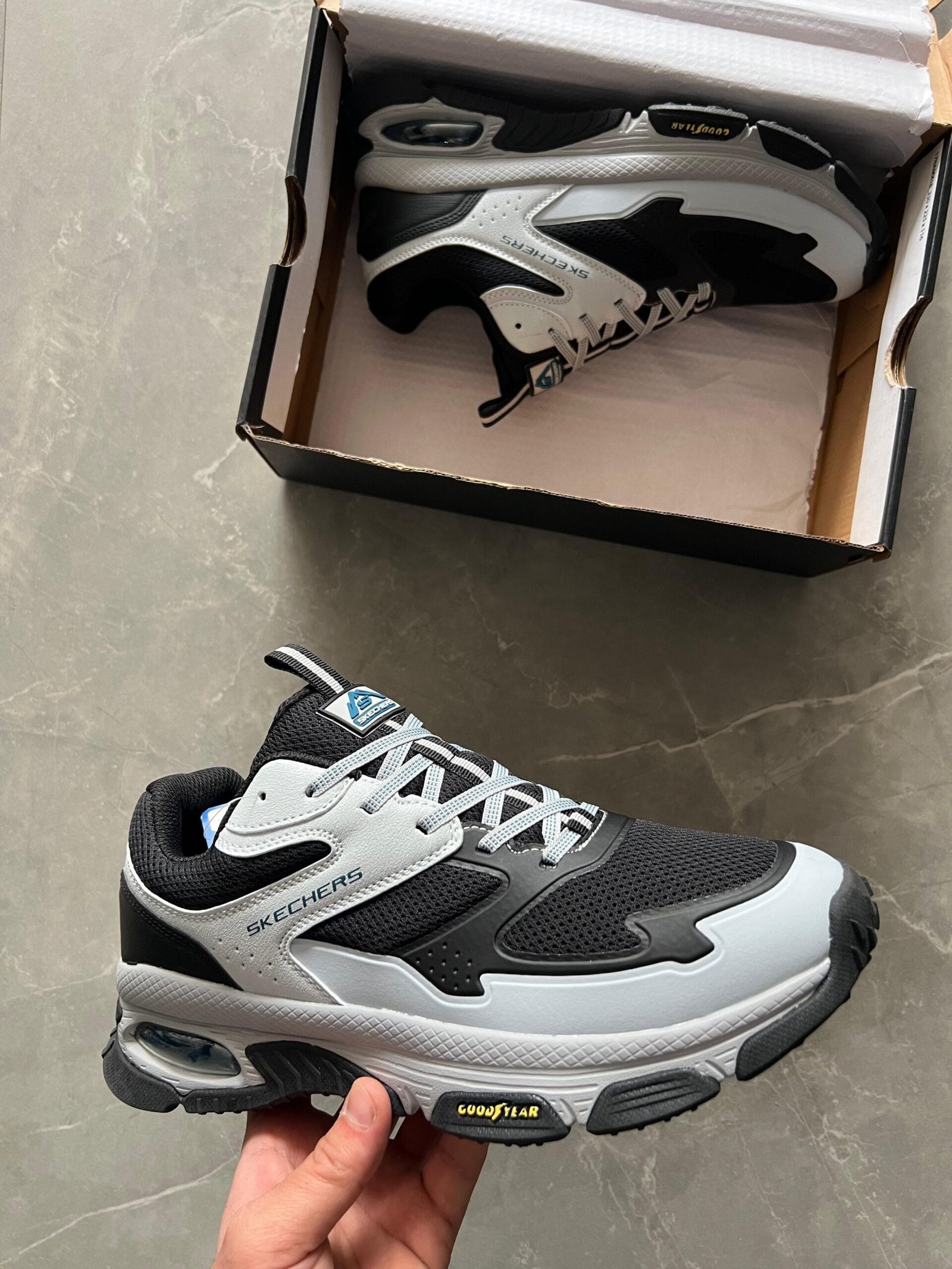 Sleek Envoy Sneaker For Boys 2 Colors