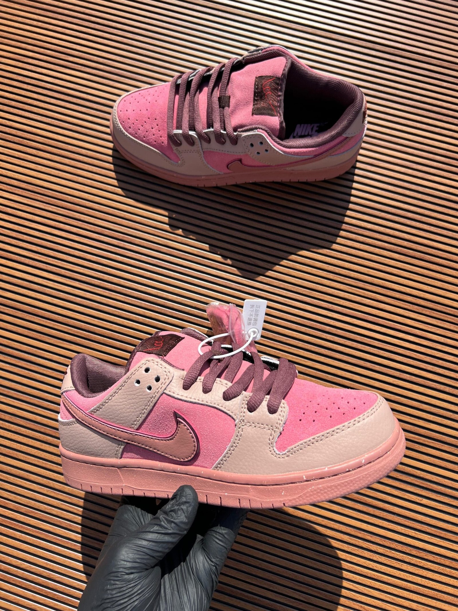 Dunk City Of Love Sneakers Unisex (1)