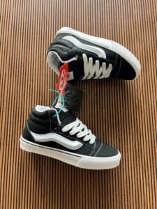 Off The Wall Mid Sneakers On Sale For Boys (1)