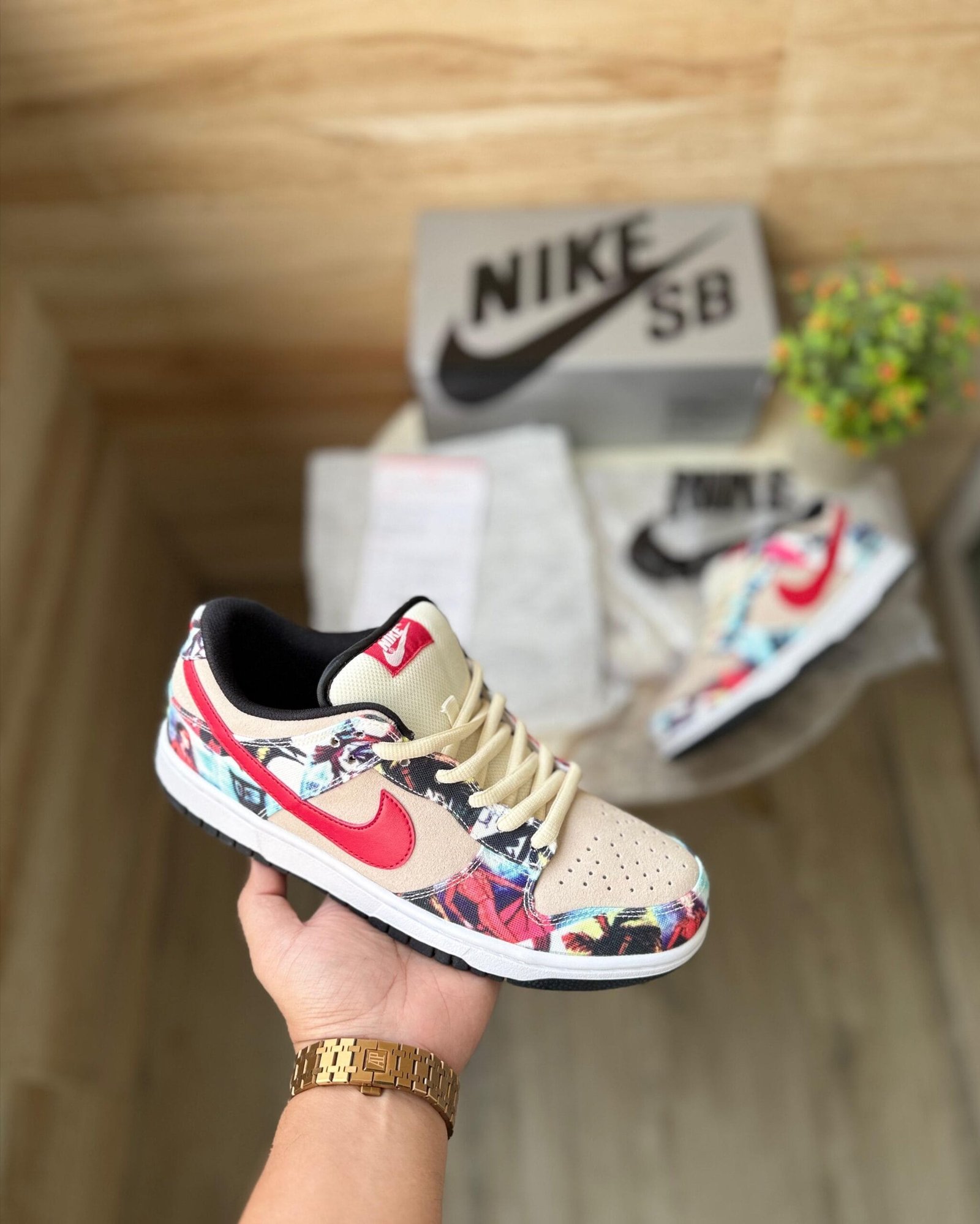 Sb Dunk Low Paris Sneakers Semi Ua Quality (2) Sb Dunk Low Paris Sneakers Semi Ua Quality (2)