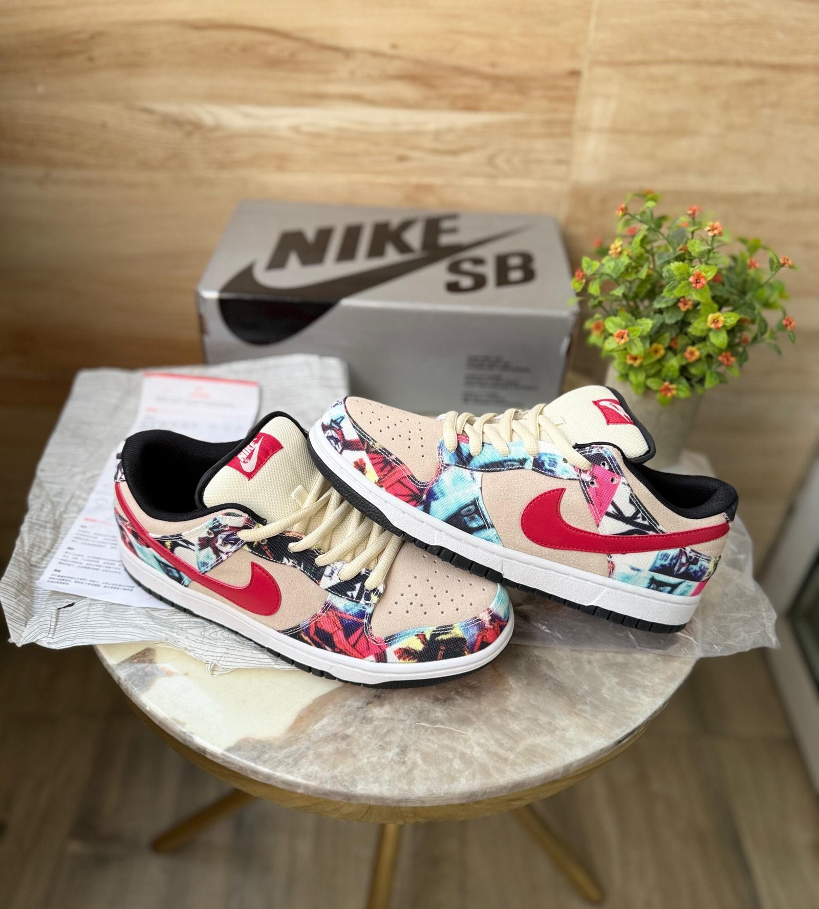 Sb Dunk Low Paris Sneakers Semi Ua Quality (4) Sb Dunk Low Paris Sneakers Semi Ua Quality (4)