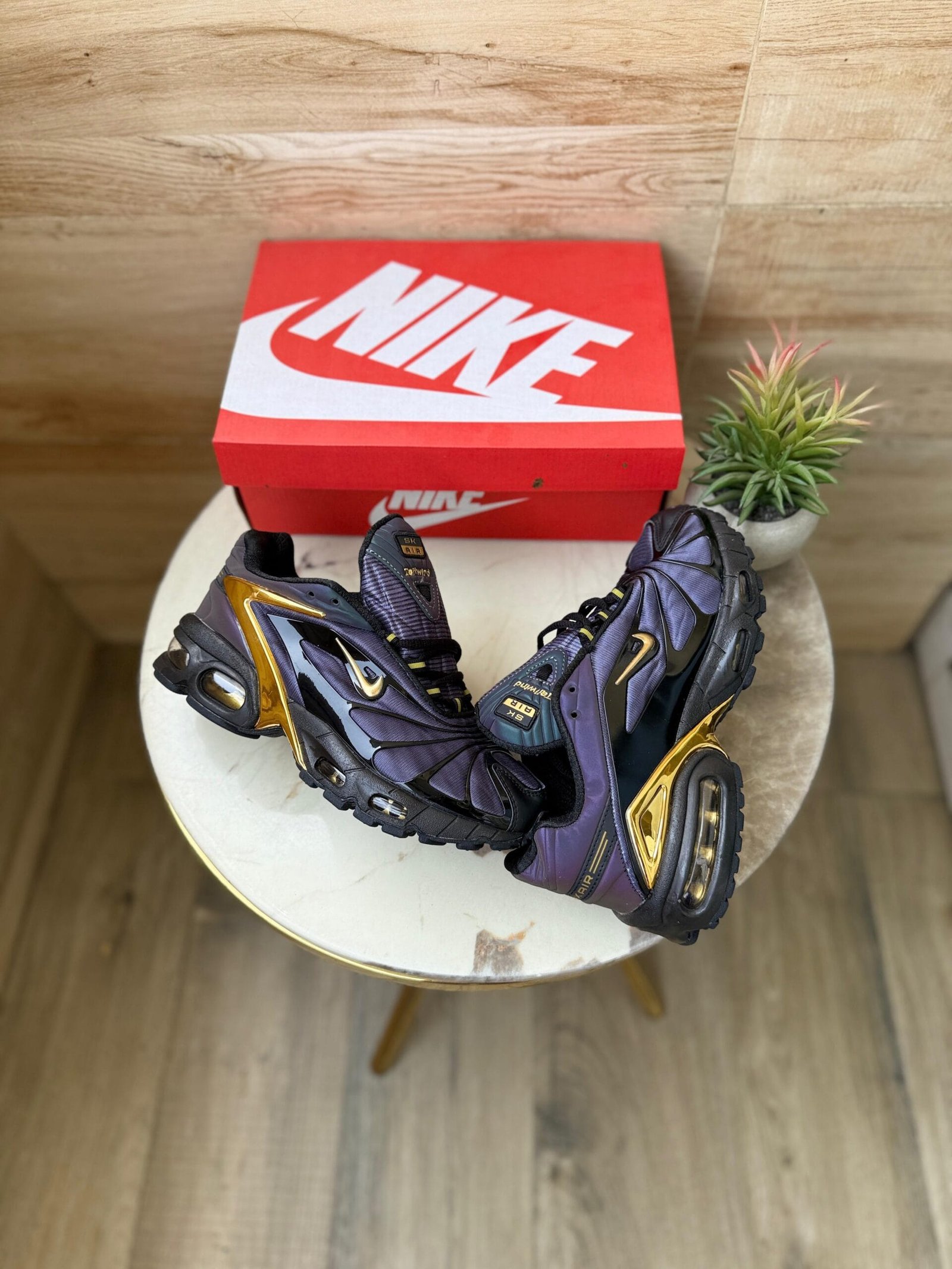 Tailwind Tn Plus Sneakers On Sale For Boys (3) Tailwind Tn Plus Sneakers On Sale For Boys (3)