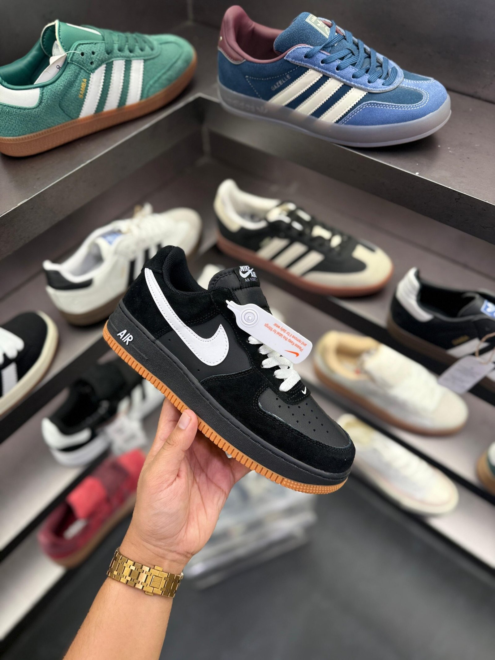 Air Force One Black and White Gum Sneakers (1)