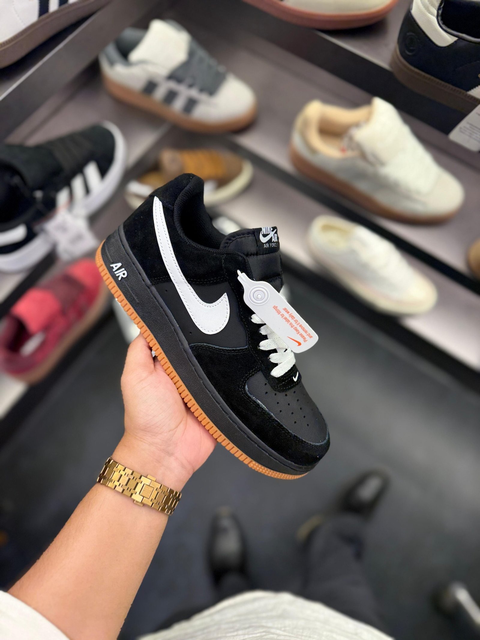 Air Force One Black and White Gum Sneakers (4)