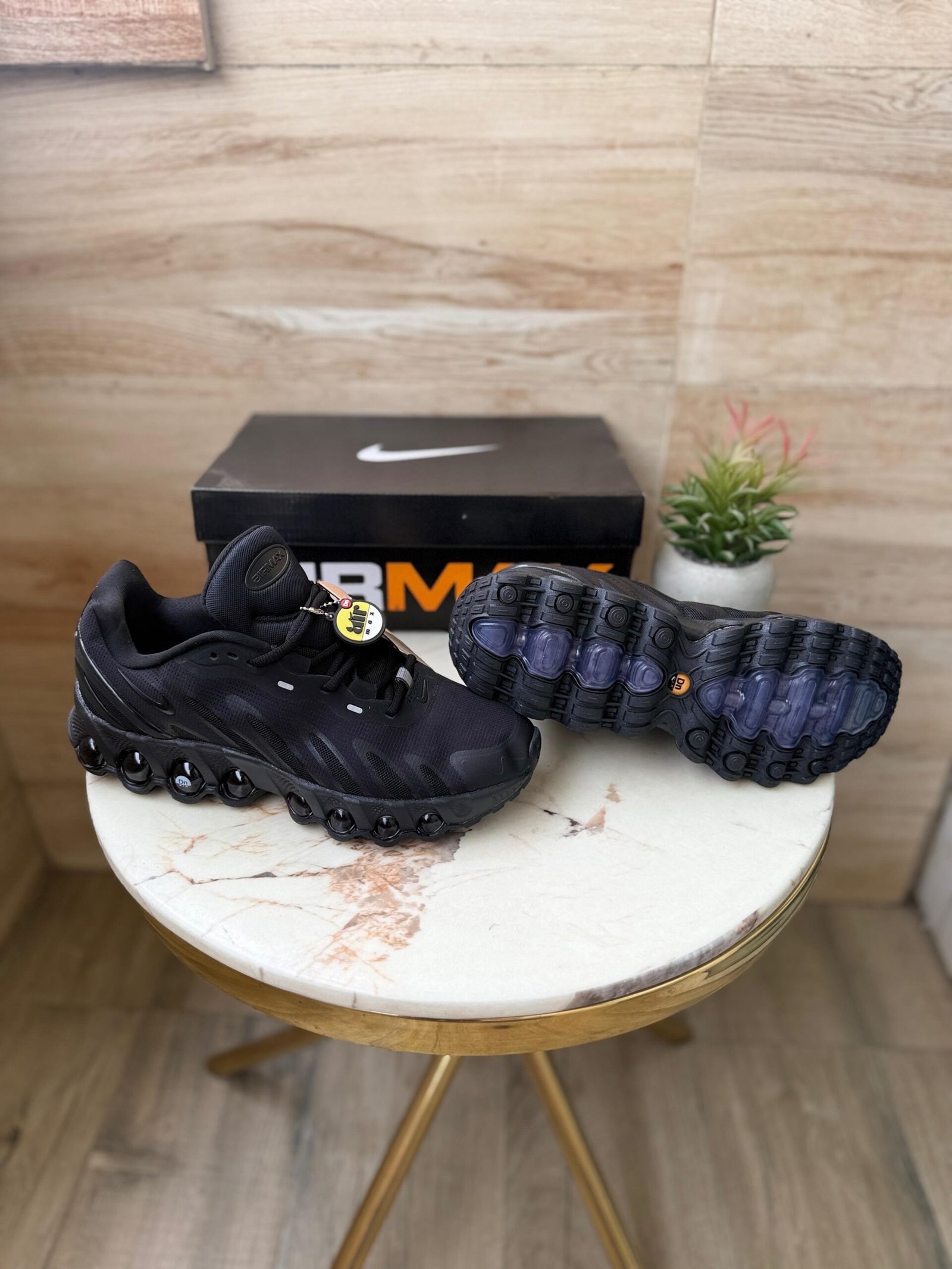 Dn8 Black Crimson Sneakers For Boys (1) Dn8 Black Crimson Sneakers For Boys (1)