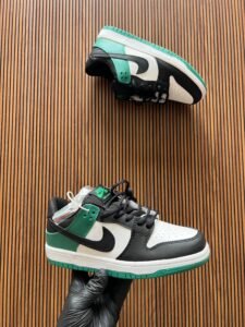 Dunk Low Green Black Sneakers On Sale (1)
