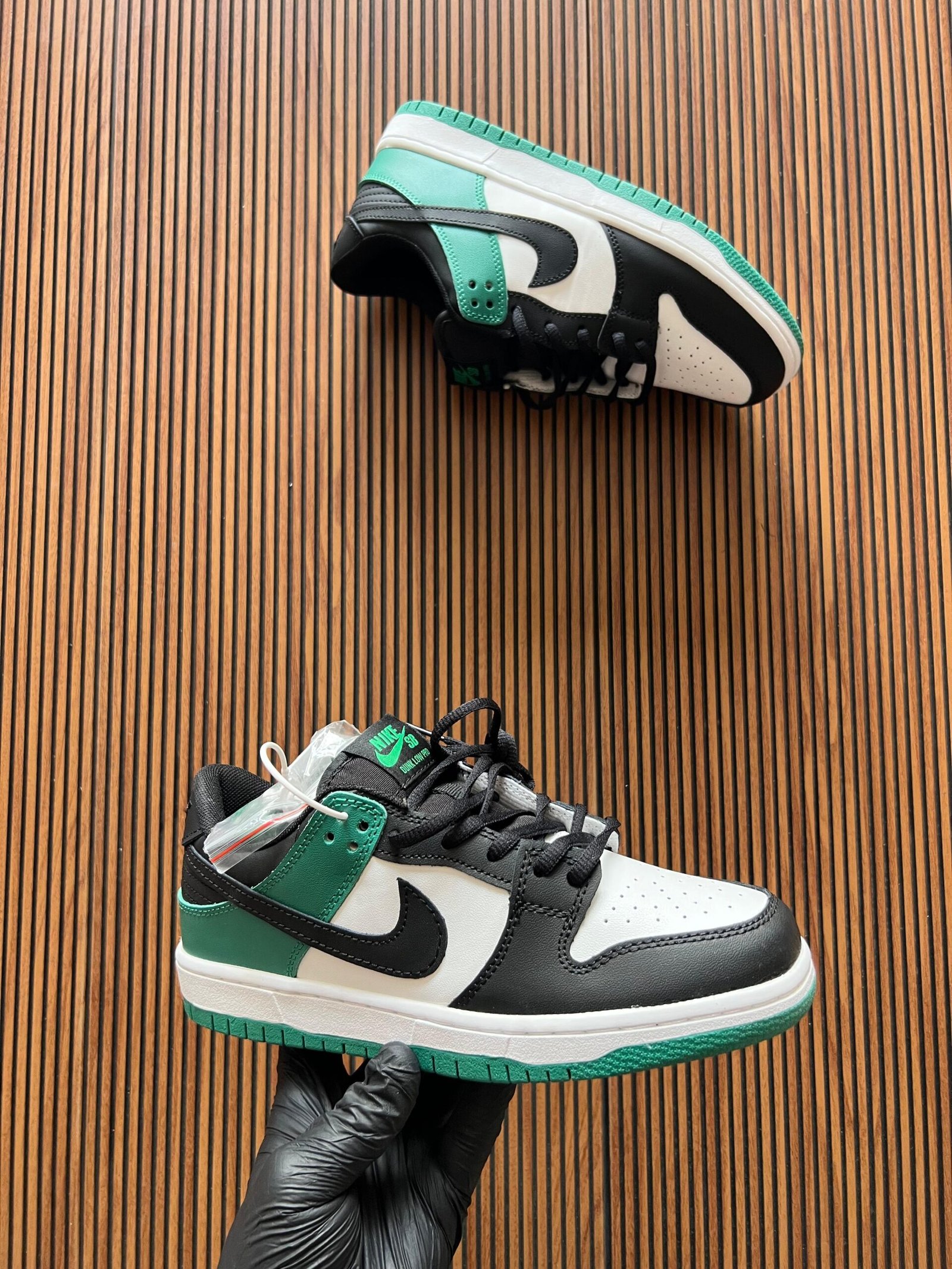 Dunk Low Green Black Sneakers On Sale (1)