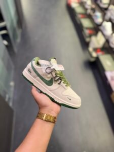 Dunk Stussy Green Sneakers On Sale (1)