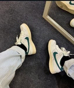 Dunk Stussy White Green 2025 Sneakers In Stock (1)
