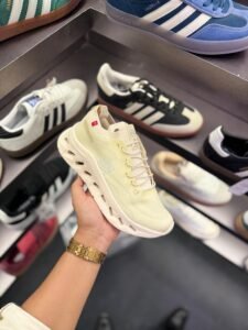 Running Cloudtilt Black White Sneakers 2 Colours (1)