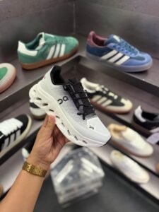 Running Cloudtilt Black White Sneakers 2 Colours (5)