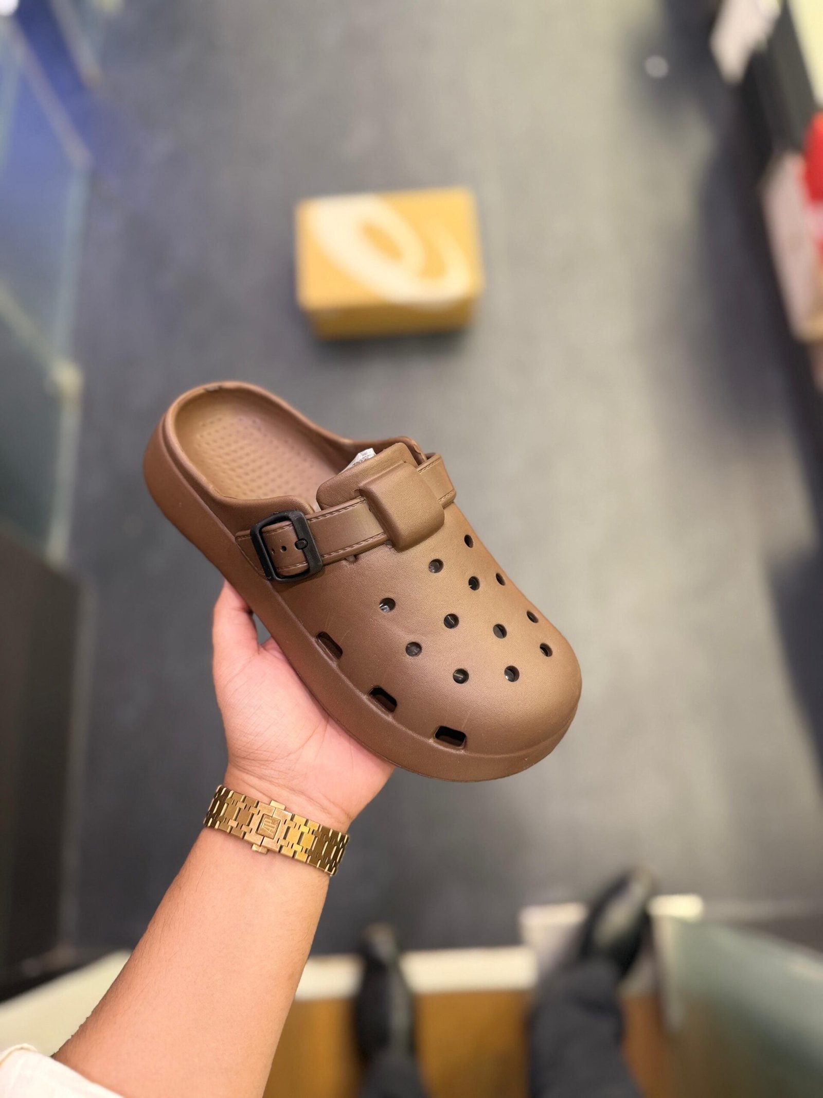 Trending Style 4 Colours On Clearance Sale (1)