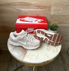 Vomero Oreowood Brown Sneakers On Sale (2)