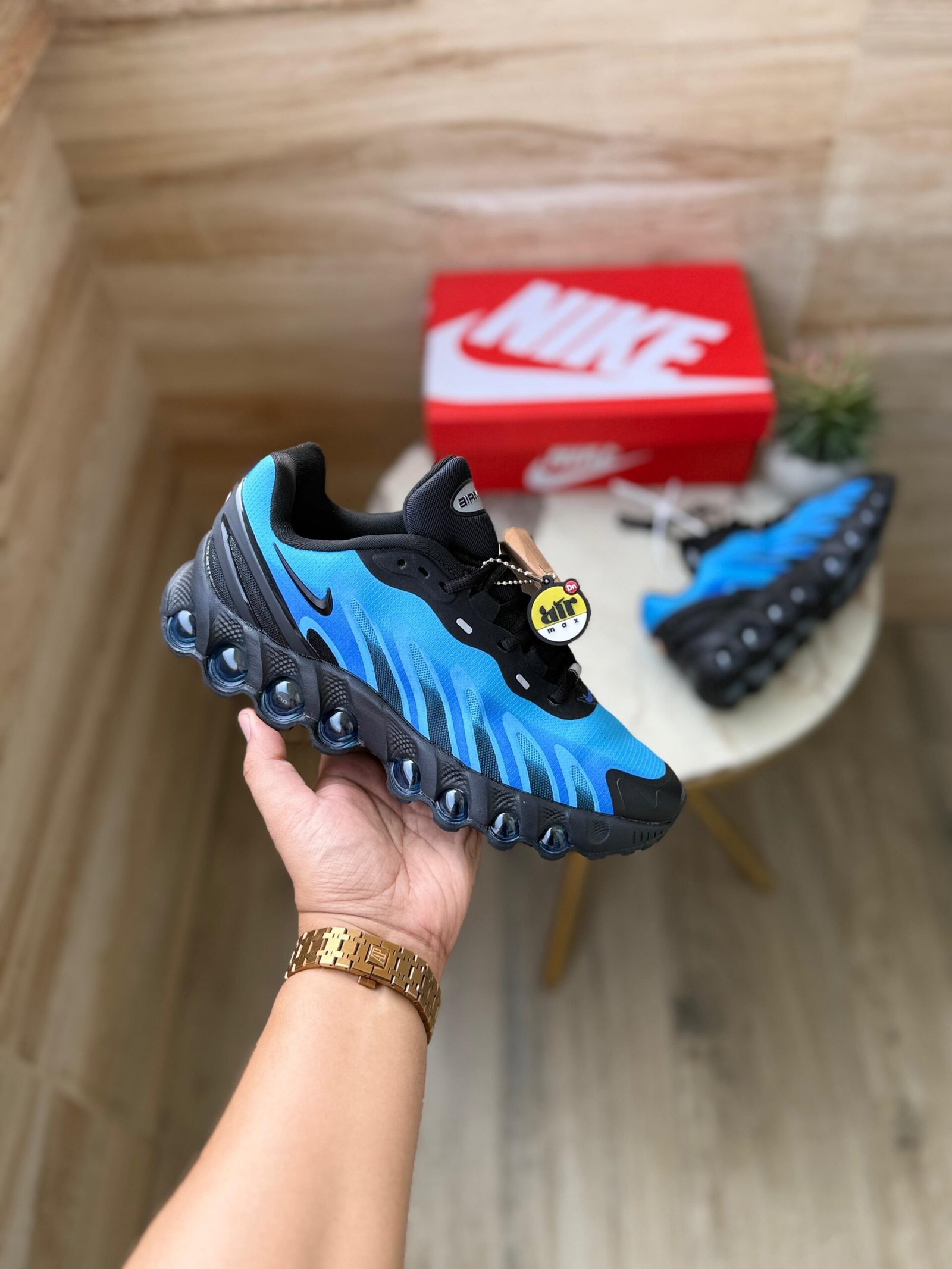 Dn8 Blue 2025 Sneakers For Boys On Sale (1)