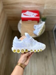 Dn8 White Crimson Sneakers For Boys (3)