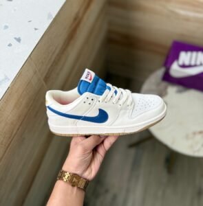 Dunk Sail Blue Sneakers For Boys (1)