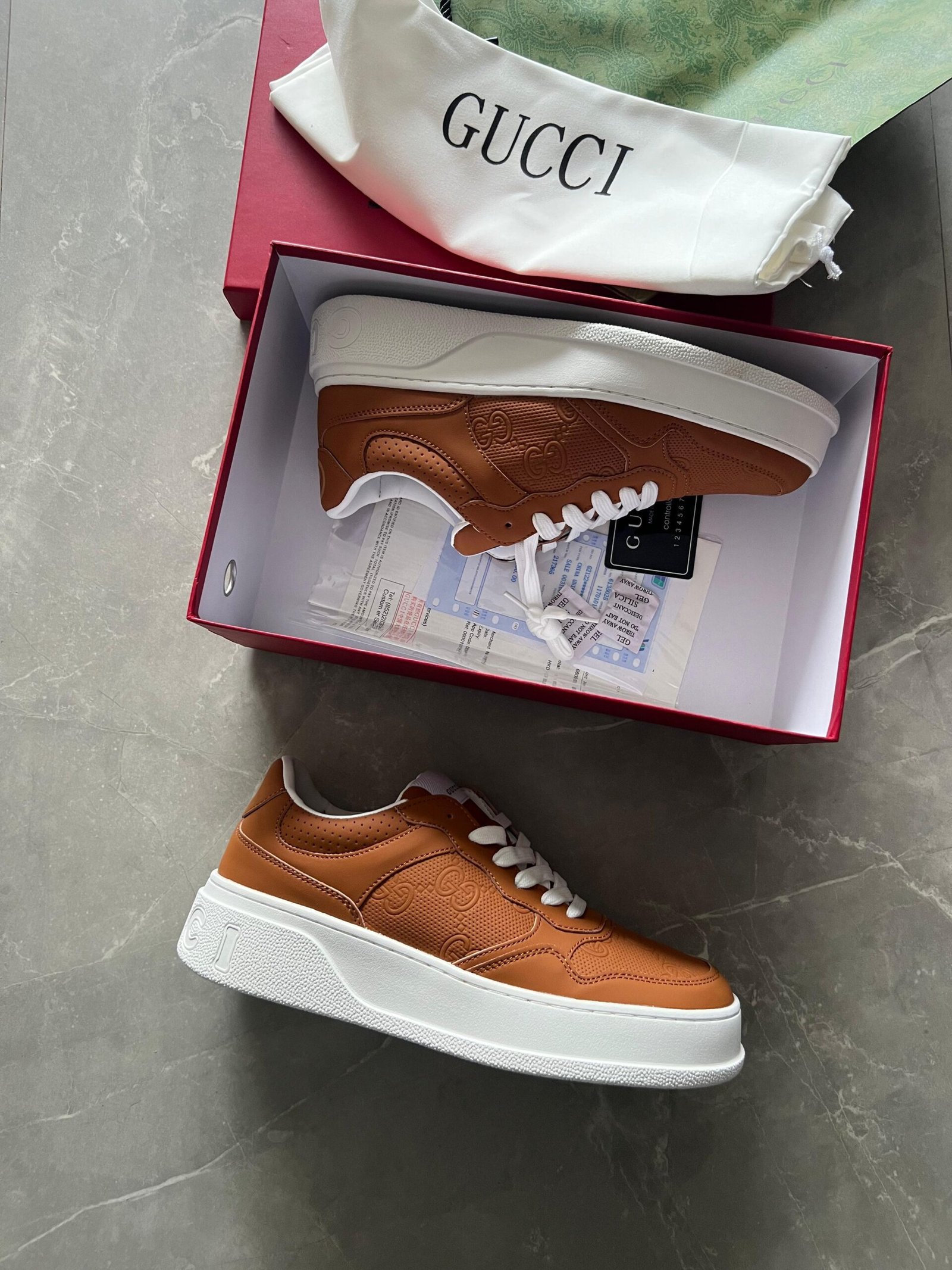 Imported Chunky Brown Sneakers For Boys (1)