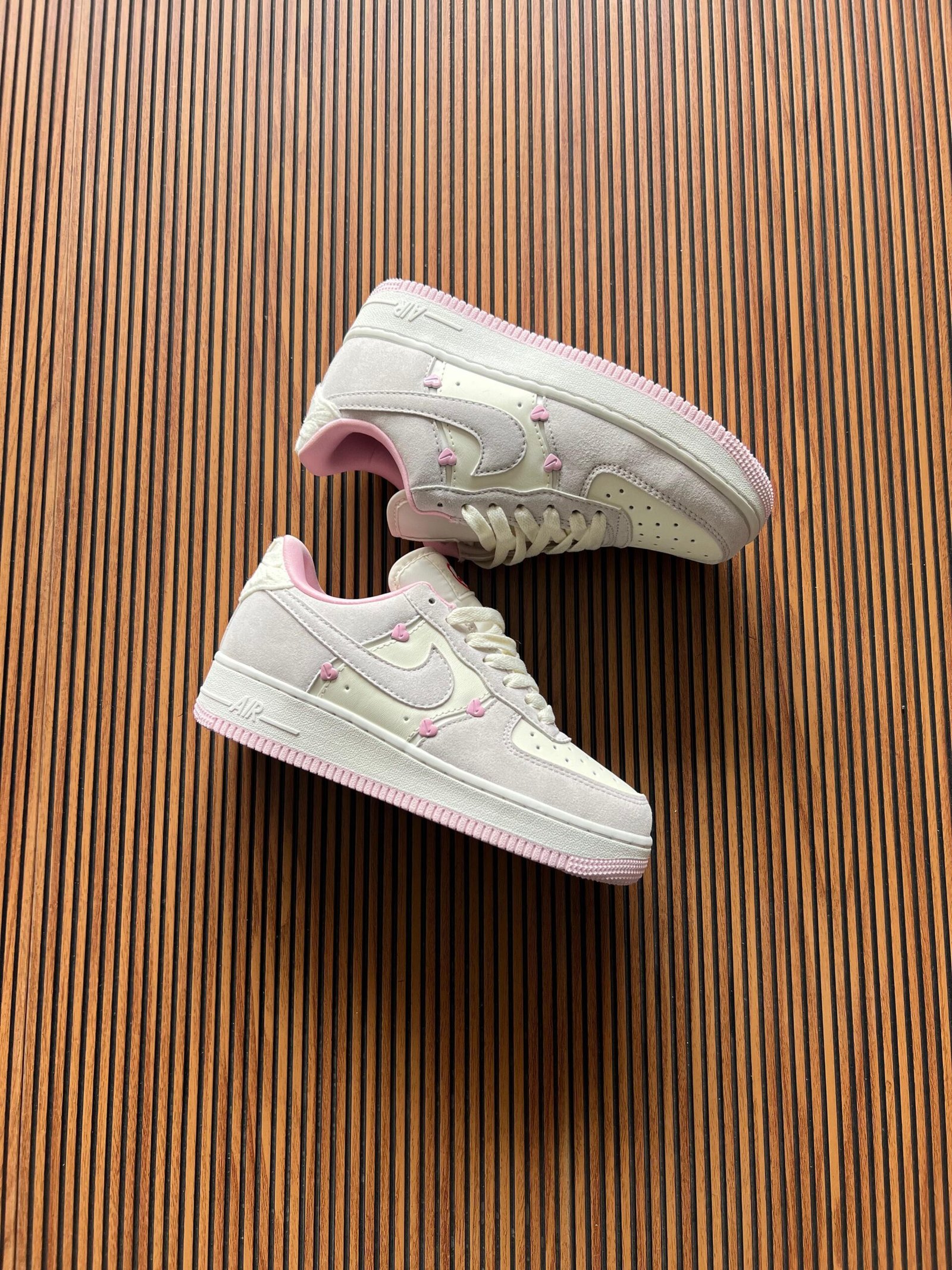 Lx Valentine Full Leather Sneakers For Girls (2)