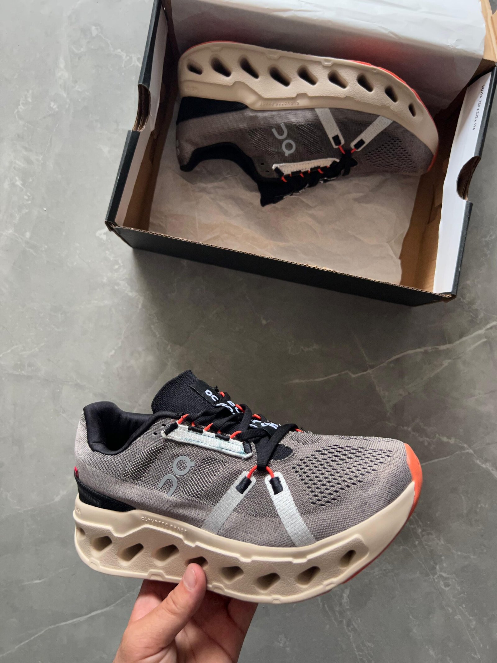 Running Cloud Fade Sand Sneakers On Sale (1) Running Cloud Fade Sand Sneakers On Sale (1)