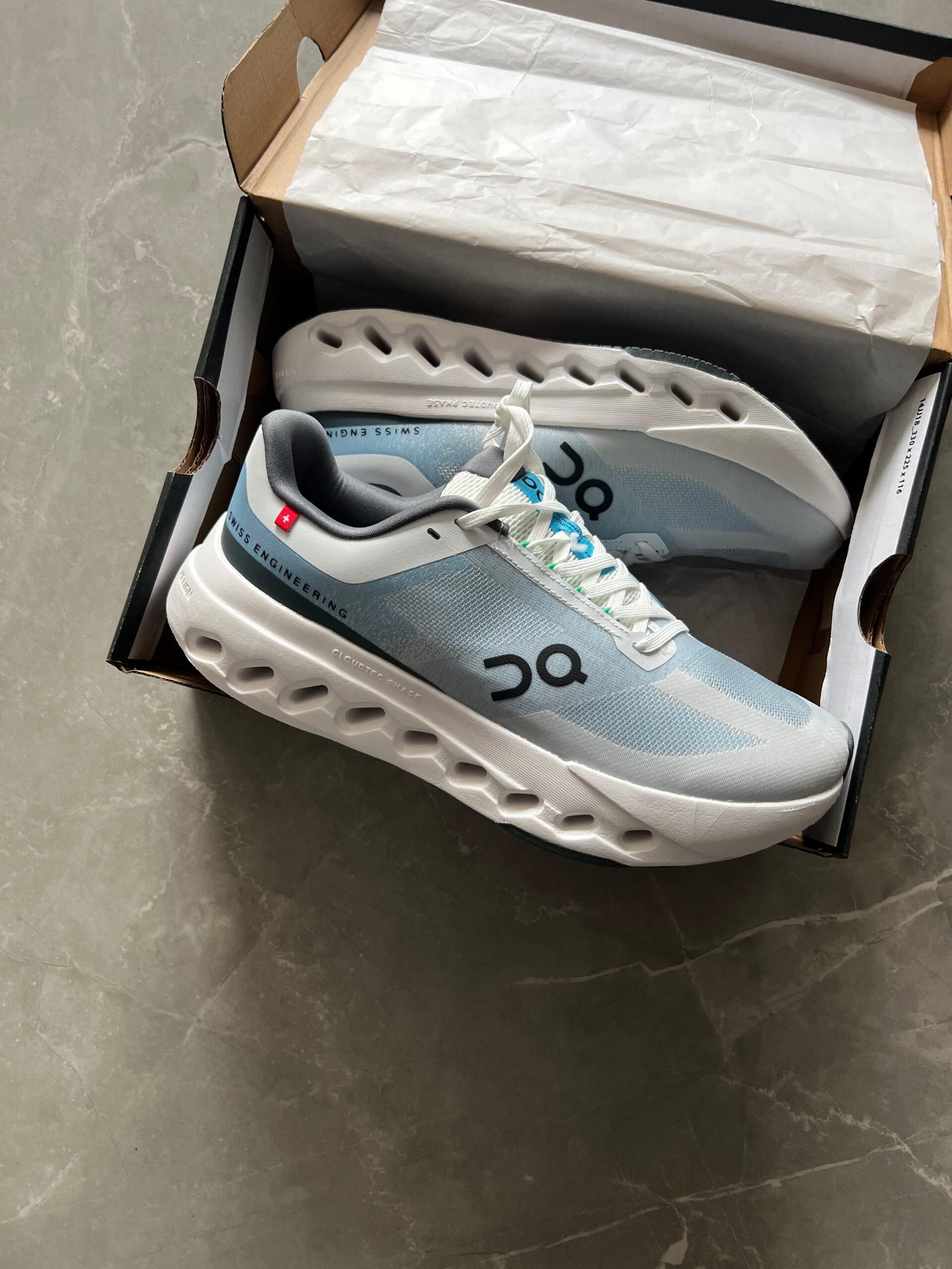 Running Cloud Surfer Next Sneakers 2 Colours (3) Running Cloud Surfer Next Sneakers 2 Colours (3)