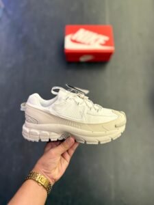 Zoom Vomero 5 Roam White Beige Sneakers (3)