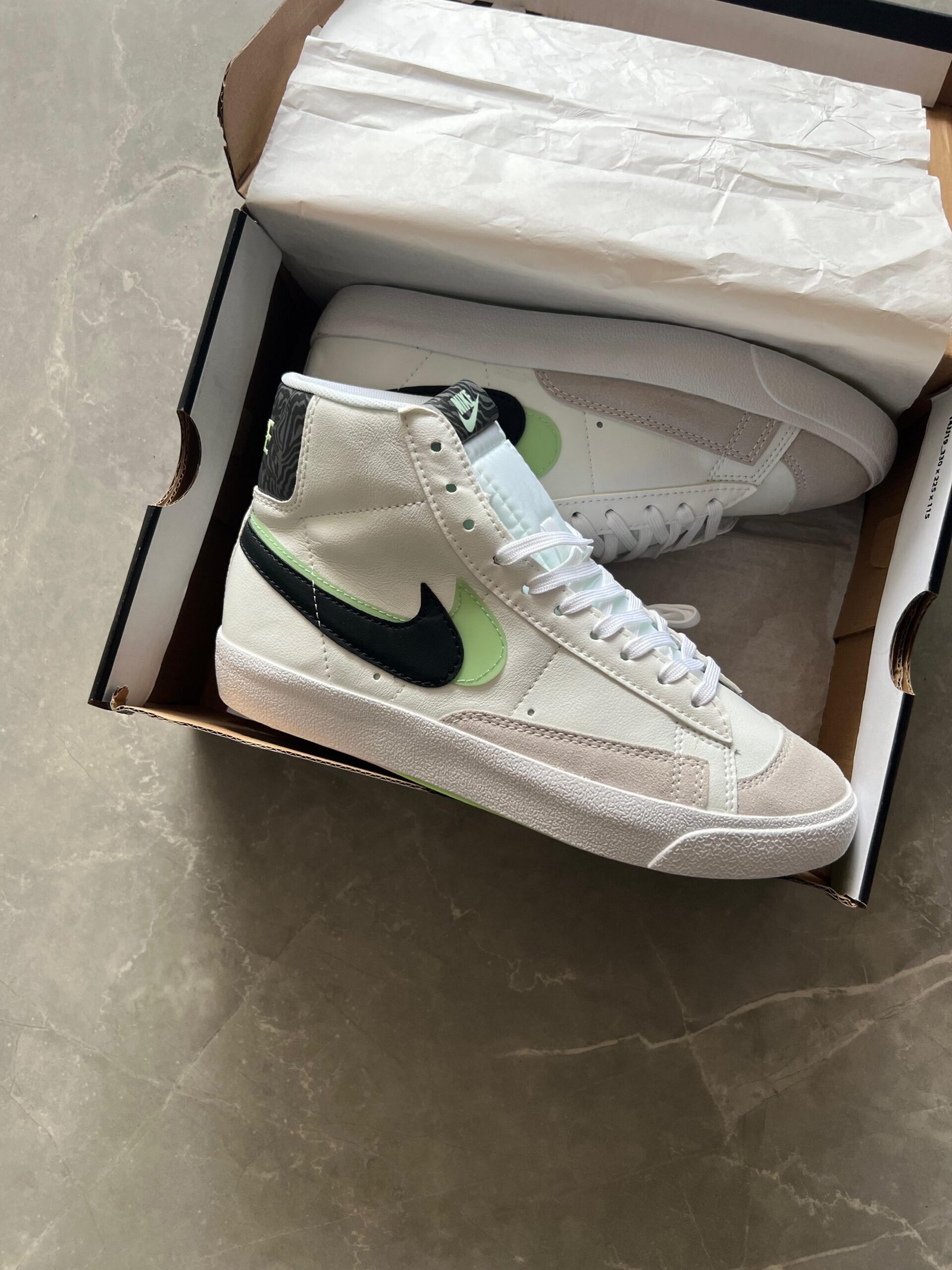 Blazer Mid Double Swoosh Sneakers For Boys (2)