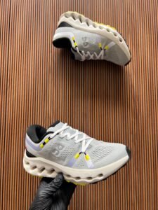 Cloud Running Ua Quality Sneakers 3 Colours (2)