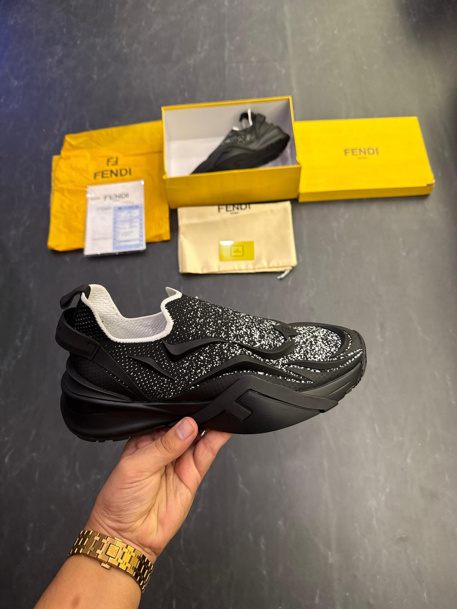 High Performance Running Shoes For Men (2) High Performance Running Shoes For Men (2)