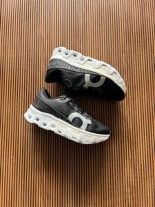 Imported Cloud Running UA Sneakers 2 Colours (2)