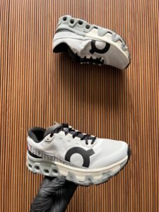 Imported Cloud Running UA Sneakers 2 Colours (3)