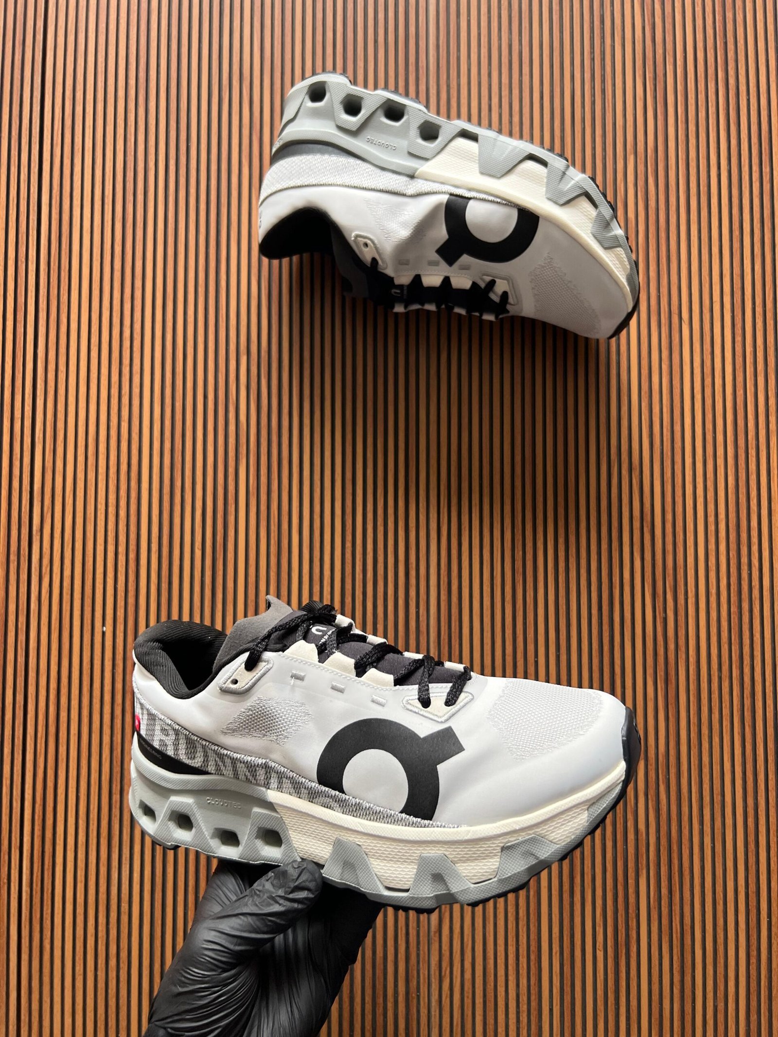 Imported Cloud Running UA Sneakers 2 Colours (3)